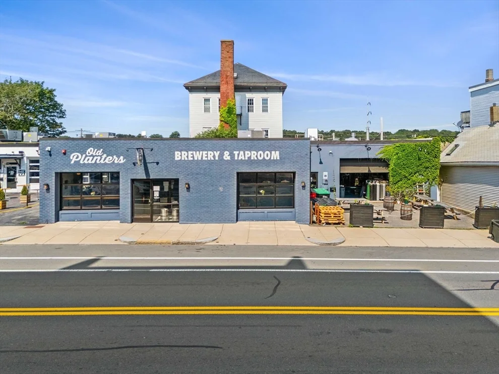 Unit for sale at 232 Rantoul St, Beverly, MA 01915