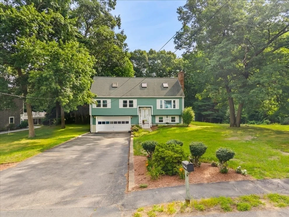 Unit for sale at 32 Maria Ln, Taunton, MA 02780