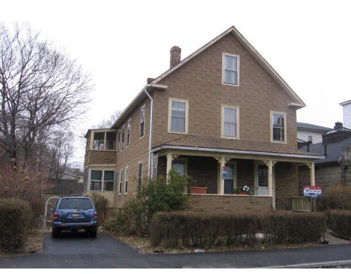 Unit for sale at 2 Mckinley Road, Worcester, MA 01605