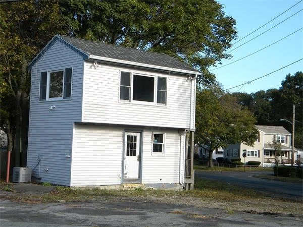 Unit for sale at 127 1/2 Bridge St., Beverly, MA 01915