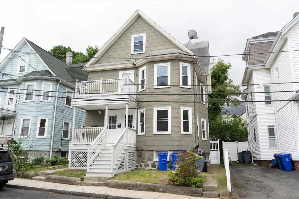 Unit for sale at 7-9 Meridian Pkwy, Malden, MA 02148