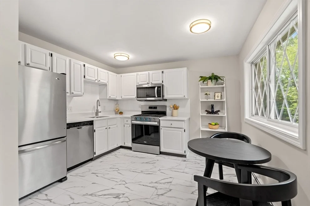Unit for sale at 19 Fernview Ave, North Andover, MA 01845