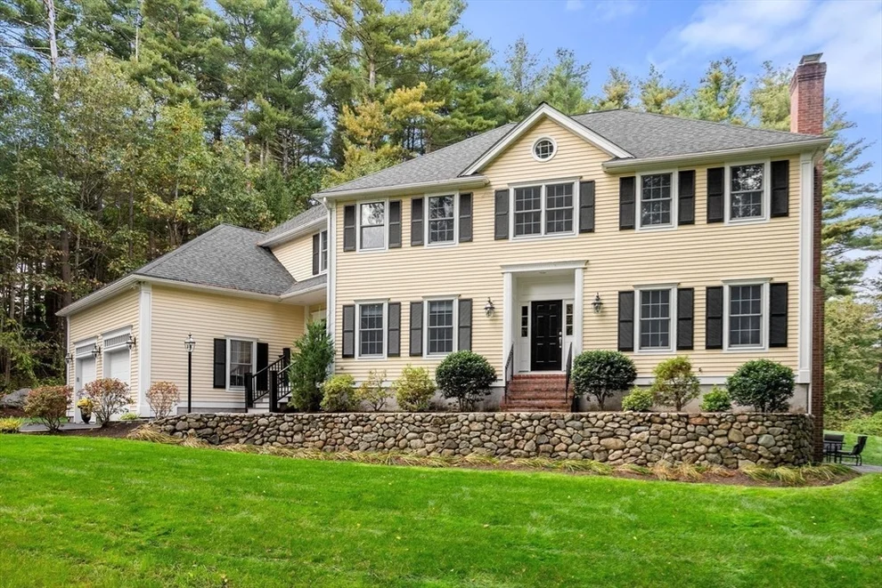 Unit for sale at 124 Glezen Ln, Wayland, MA 01778