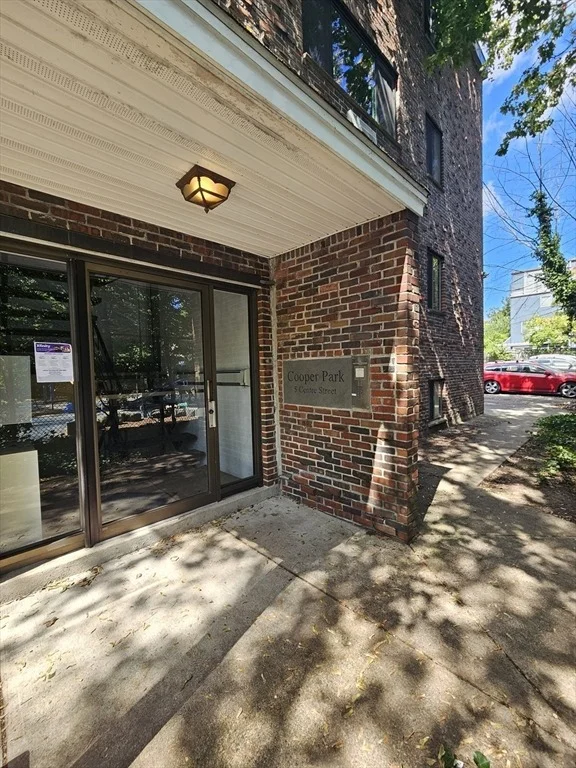 Unit for sale at 5 Centre Street, Cambridge, MA 02139