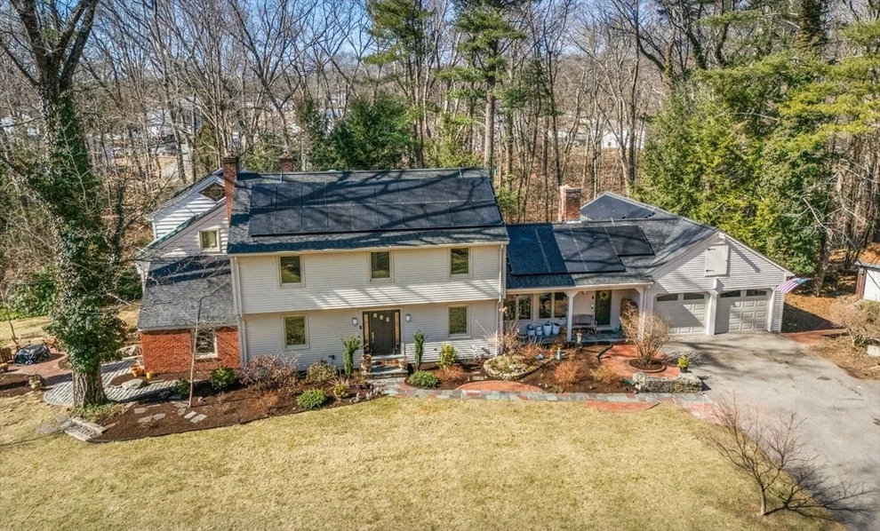 Unit for sale at 4 Thayer Farms Rd, Attleboro, MA 02703