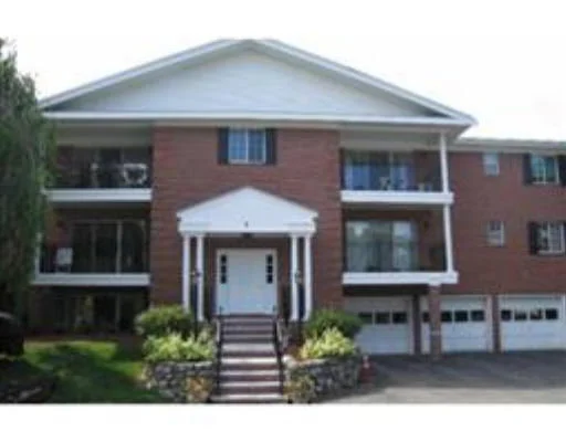 Unit for sale at 6 April  Ln, Lexington, MA 02421