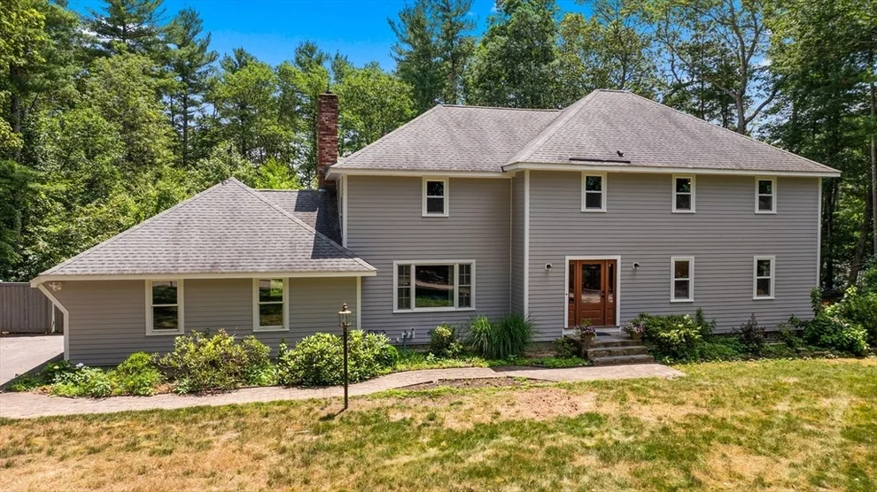 Unit for sale at 3 Stonehill Rd, Marlborough, MA 01752