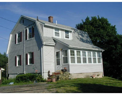 Unit for sale at 12 Ipswich St, Saugus, MA 01906
