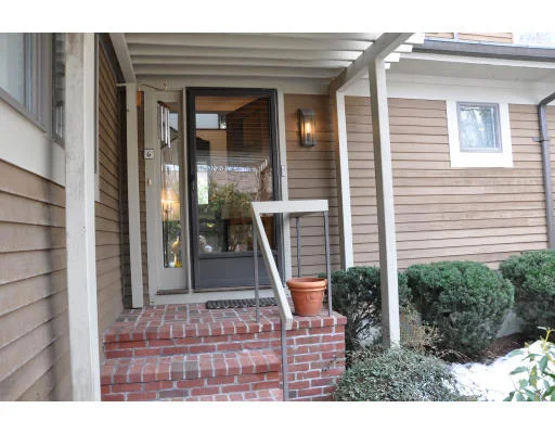 Unit for sale at 6 Benjamin Place, Brookline, MA 02467