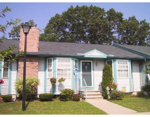 Unit for sale at 104 Johnson Road, Chicopee, MA 01022