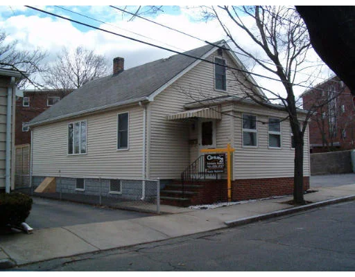 Unit for sale at 14 Oak Terrace, Everett, MA 02149