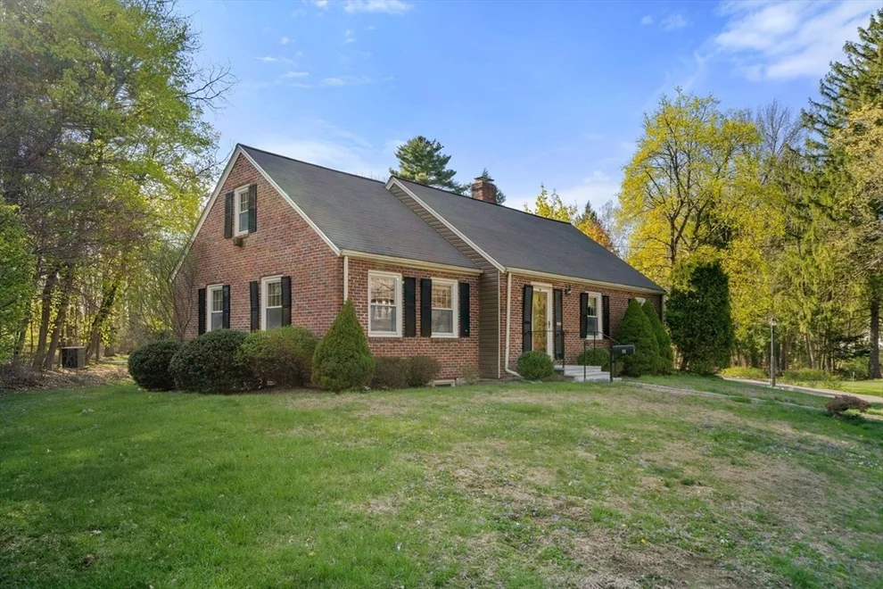 Unit for sale at 89 Lewis Ave, Walpole, MA 02081
