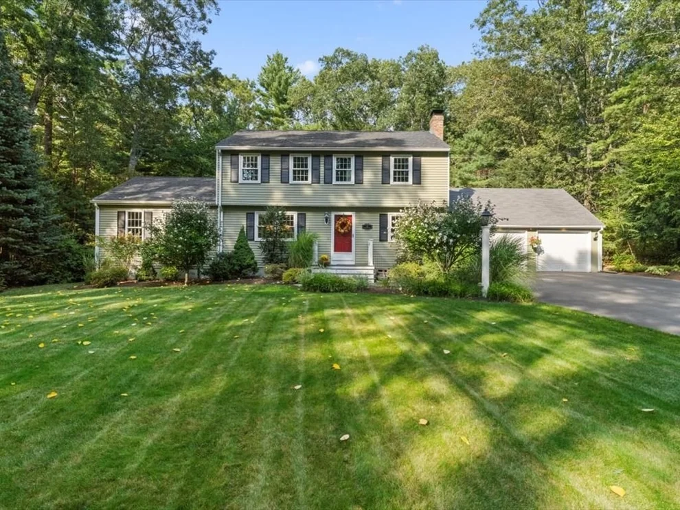 Unit for sale at 22 Neck Hill Rd, Mendon, MA 01756