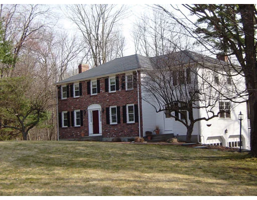 Unit for sale at 21 Russett Hill Rd, Sherborn, MA 01770