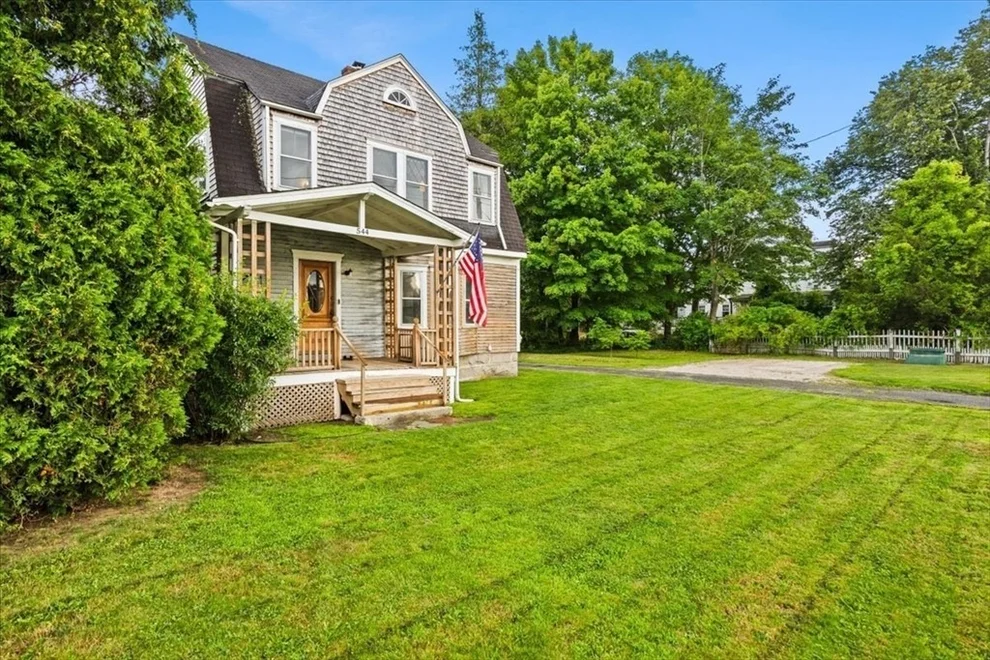 Unit for sale at 544 Main Street, Acushnet, MA 02743