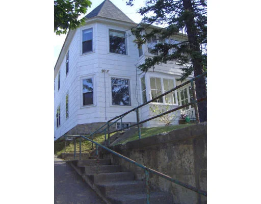 Unit for sale at 213 West St, Gardner, MA 01440