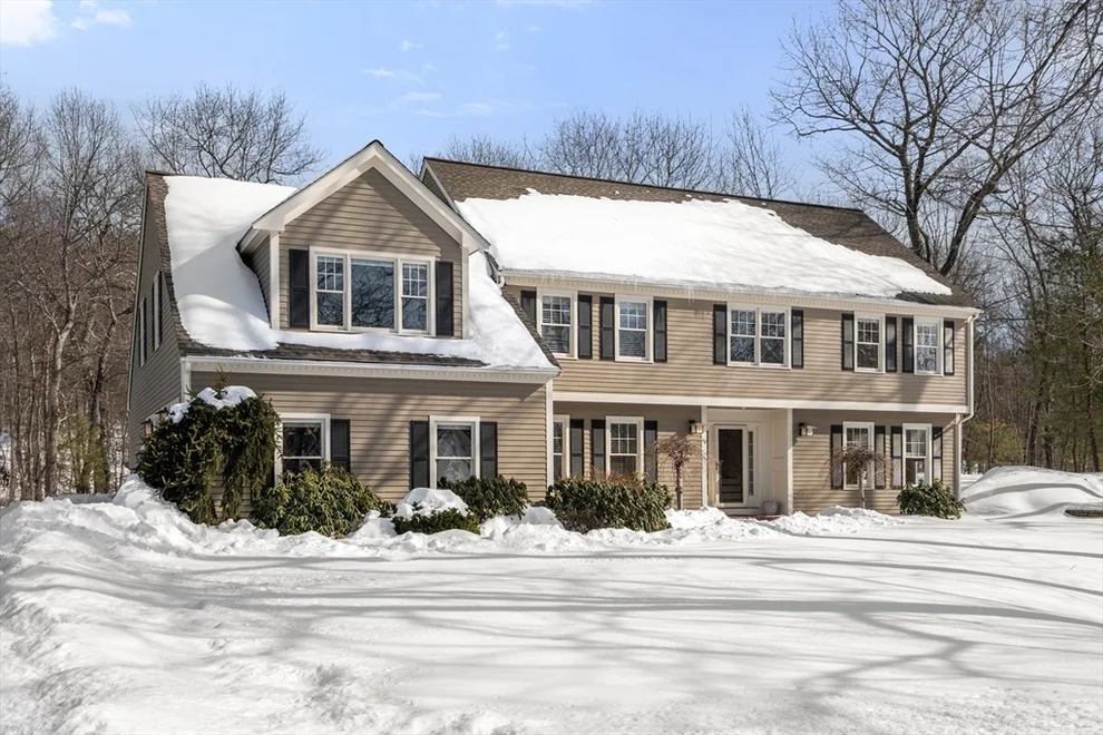 Unit for sale at 48 Algonquian Dr, Natick, MA 01760