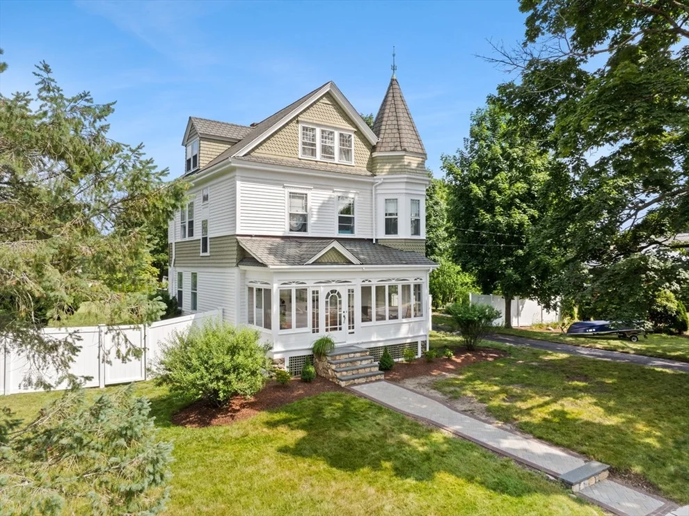 Unit for sale at 281 N Main St, Natick, MA 01760