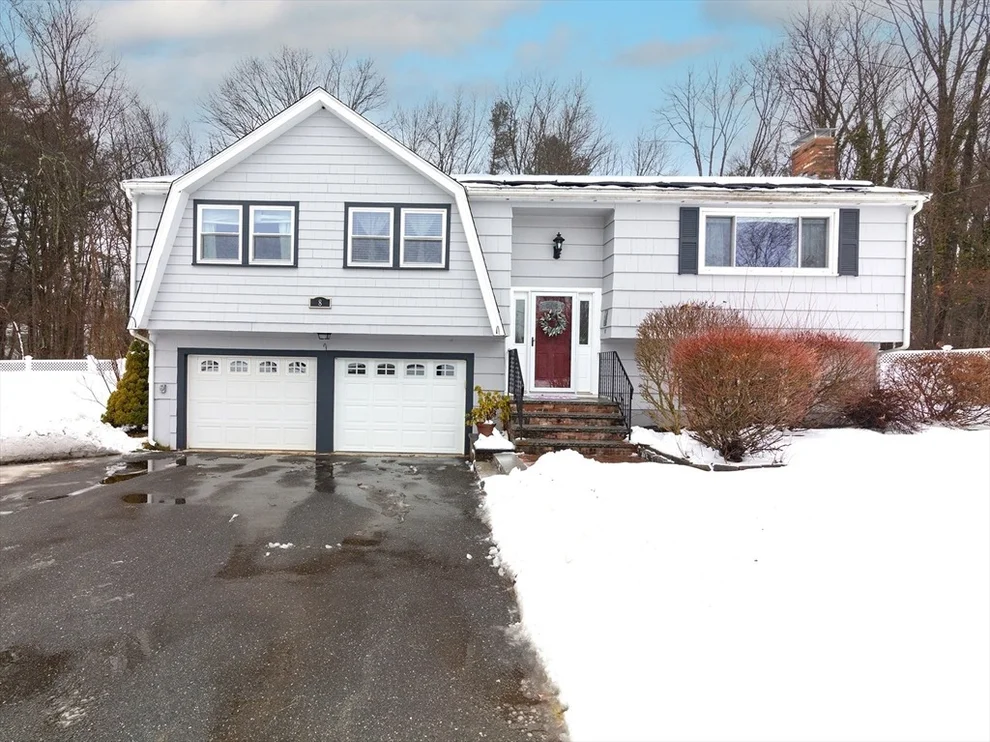 Unit for sale at 8 Overlook Dr, Medway, MA 02053