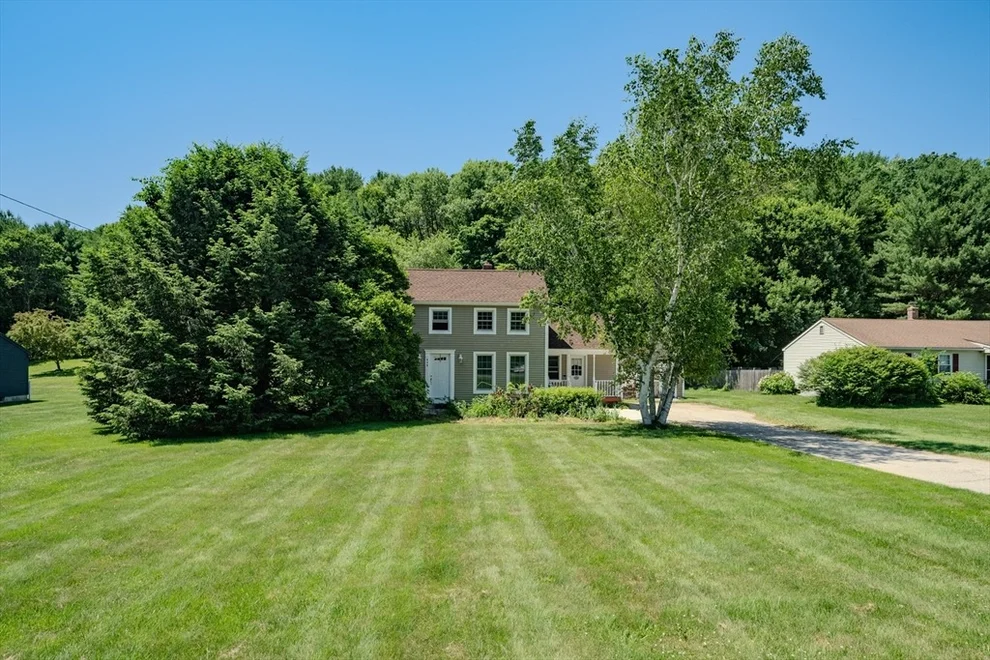 Unit for sale at 446 Wheelwright Rd, Barre, MA 01005