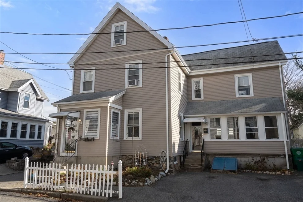 Unit for sale at 14-16 Cottage Pl, Newton, MA 02465