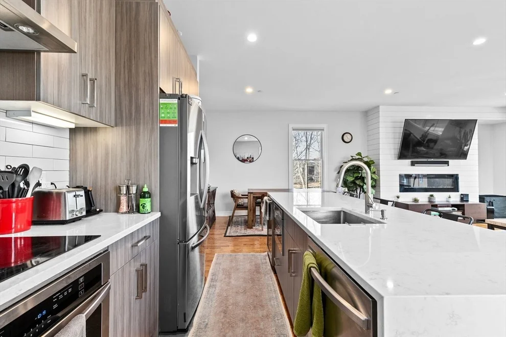Unit for sale at 17 Centre St, Boston, MA 02119
