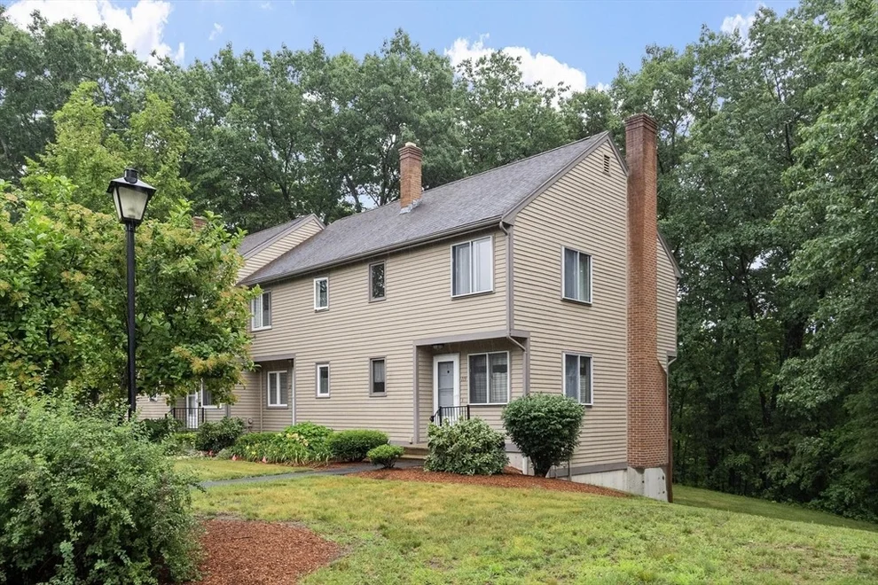 Unit for sale at 119 Cortland Cir, Leominster, MA 01453