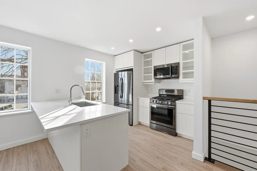Unit for sale at 289 Central St, Lowell, MA 01852