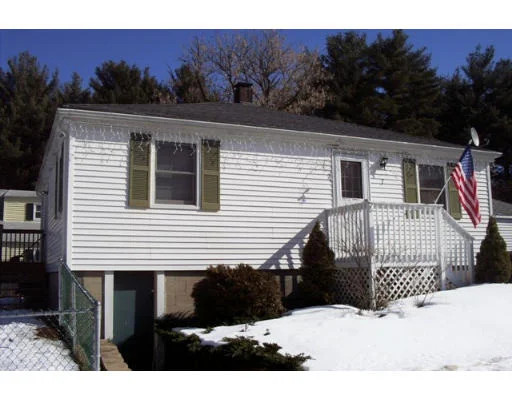 Unit for sale at 7 Westerdale Avenue, Salem, NH 03079