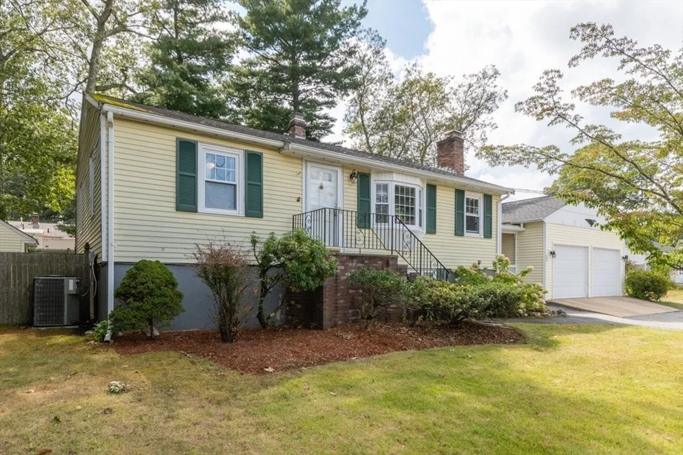 Unit for sale at 33 Lantern Ln, Burlington, MA 01803