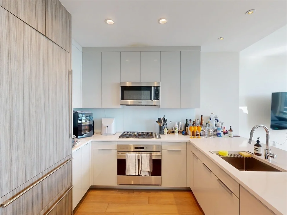 Unit for sale at 188 Brookline Ave, Boston, MA 02215
