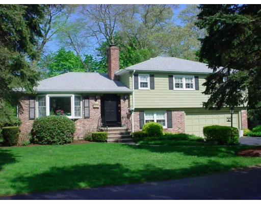 Unit for sale at 15 Meadowbrok Drive, Barrington, RI 02806