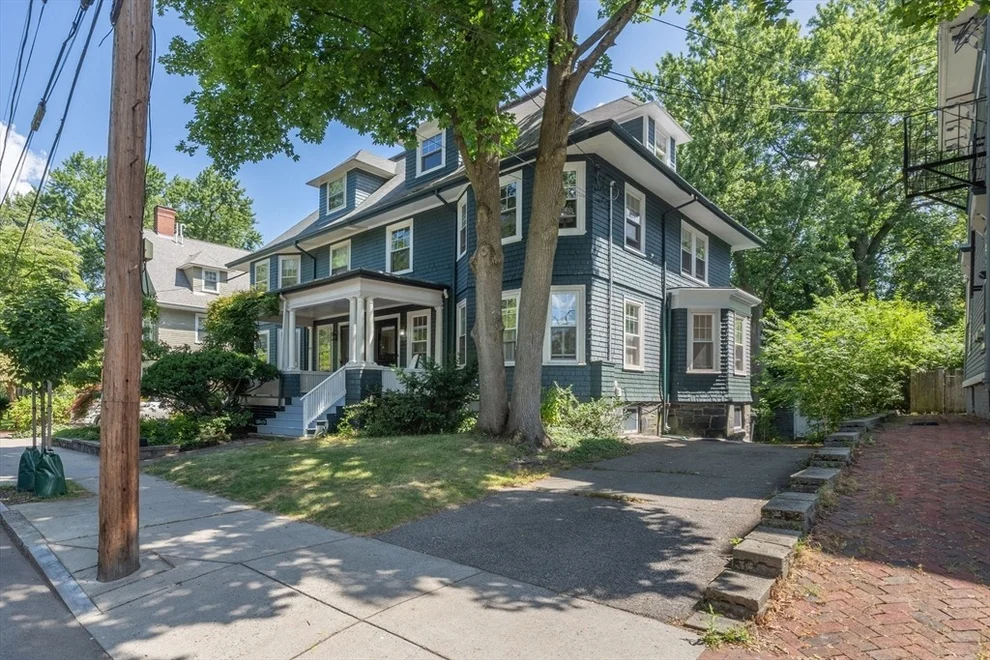 Unit for sale at 109 Lake View Ave, Cambridge, MA 02138