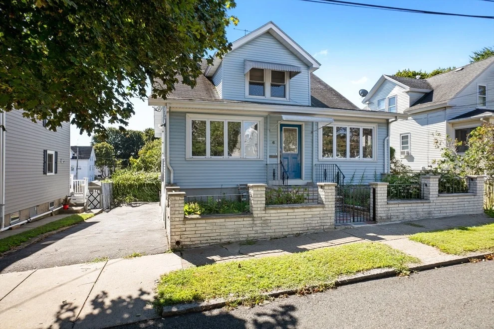Unit for sale at 6 Englewood Rd, Peabody, MA 01960