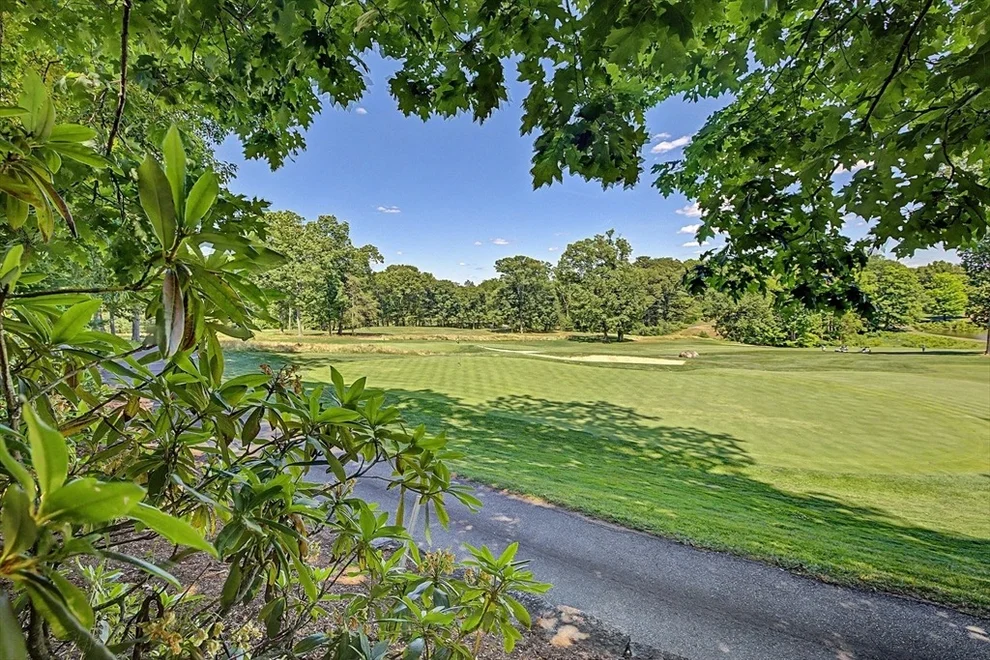 Unit for sale at 16 Hickory Hill, West Springfield, MA 01089