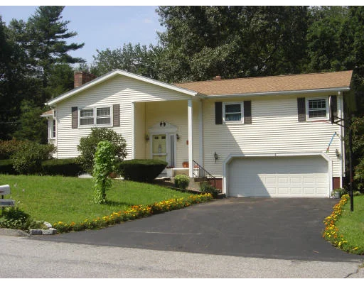 Unit for sale at 6 Brian Ave, Webster, MA 01570