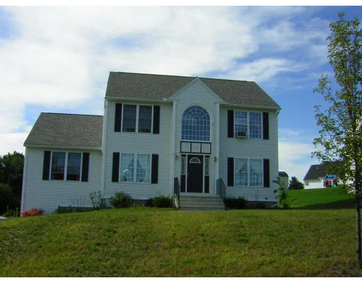 Unit for sale at 25 Cortland Ave, Fitchburg, MA 01420