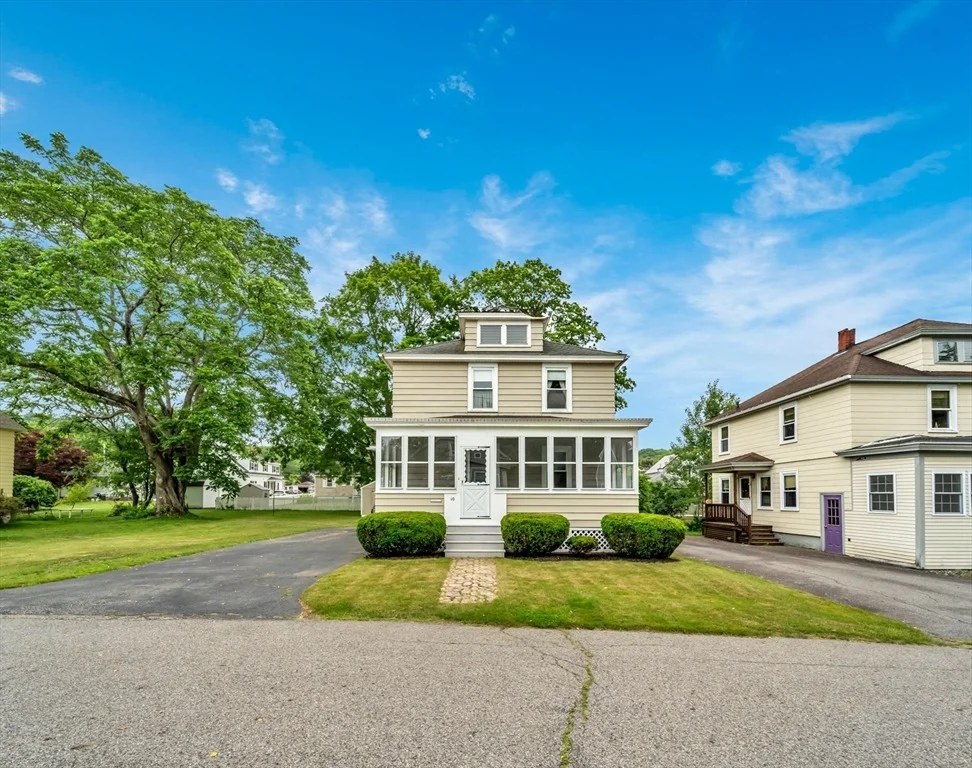 Unit for sale at 10 Currier Ave, Amesbury, MA 01913