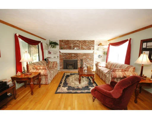 Unit for sale at 51 Staffordshire Lane, Concord, MA 01742