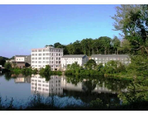 Unit for sale at 24 Cobblestone Lane, Gloucester, MA 01930