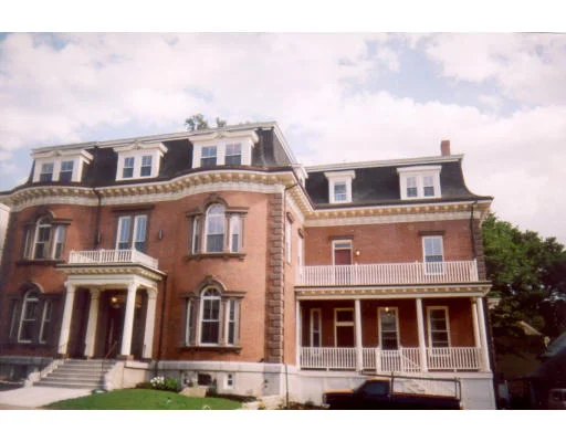Unit for sale at 14 Kensington Park, Lynn, MA 01902