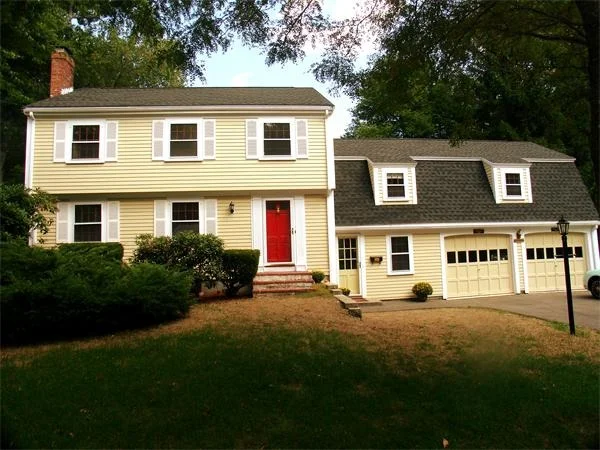 Unit for sale at 17 Plymouth River Road, Hingham, MA 02043