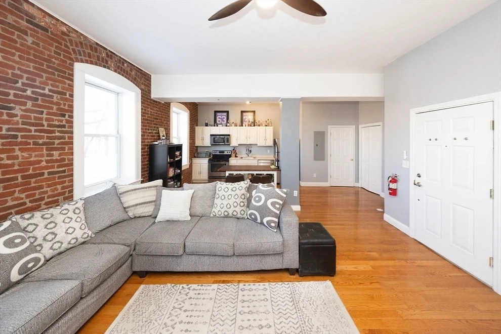Unit for sale at 32 Providence St, Worcester, MA 01604