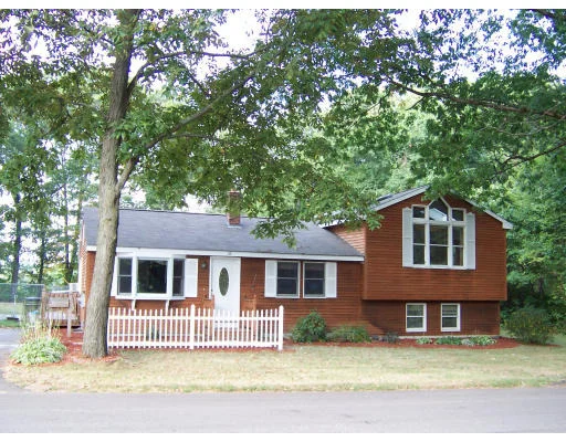 Unit for sale at 28 Church Street, Oxford, MA 01540