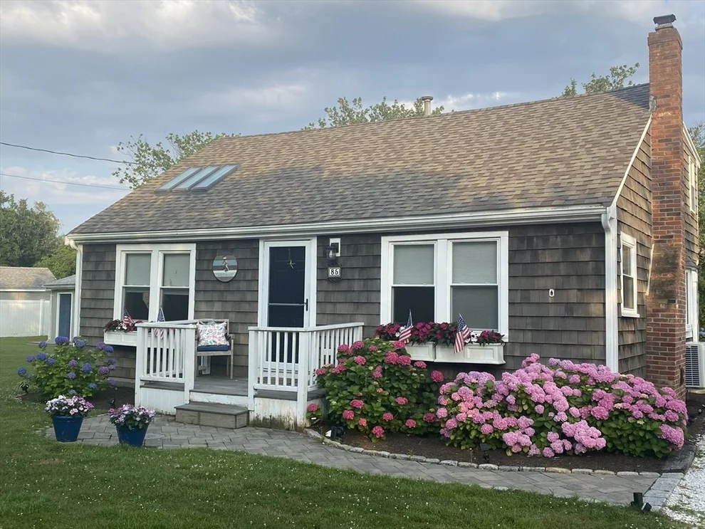 Unit for sale at 85 Constitution Rd, Marshfield, MA 02050