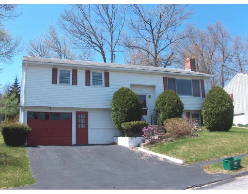 Unit for sale at 5 Green Farms Road, Worcester, MA 01605