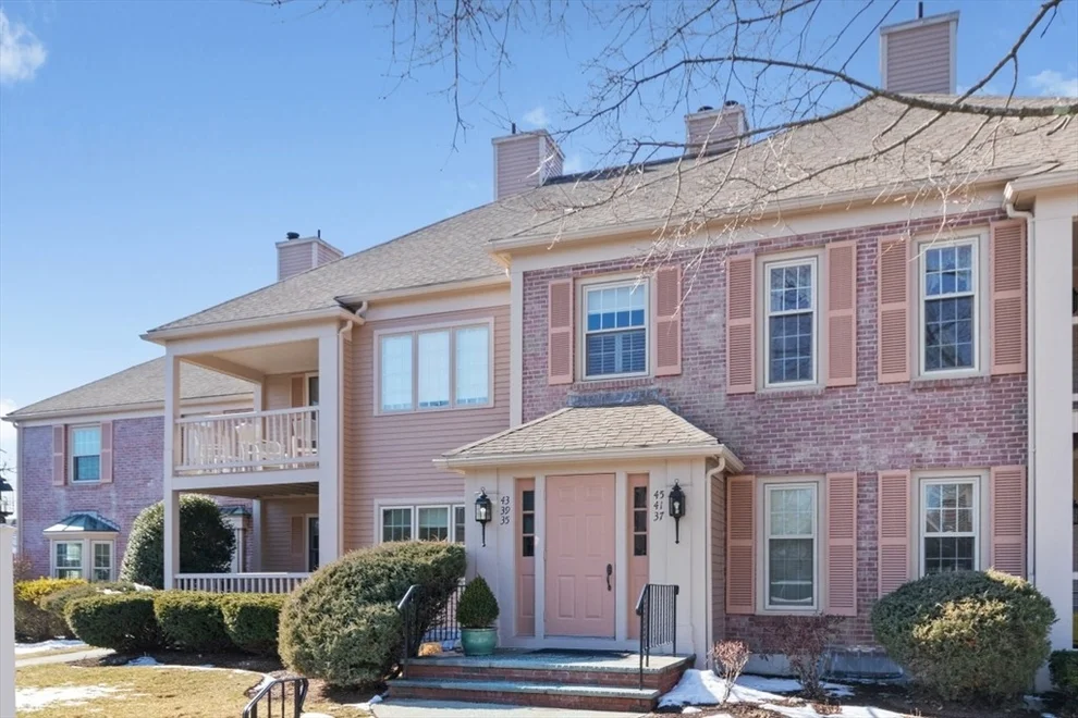Unit for sale at 43 Highland Ct, Needham, MA 02492