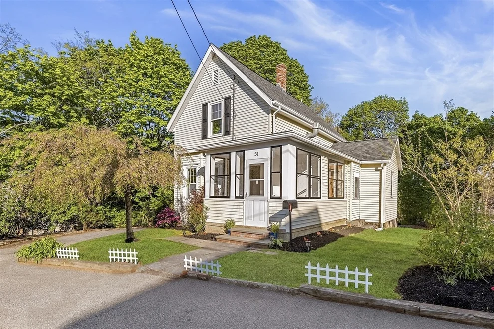 Unit for sale at 31 Station Street, Quincy, MA 02169