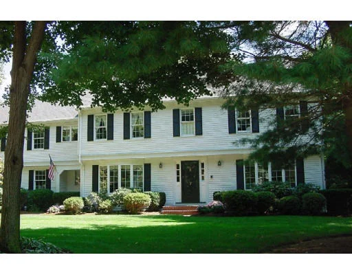 Unit for sale at 7 Black Horse Lane, Hingham, MA 02043