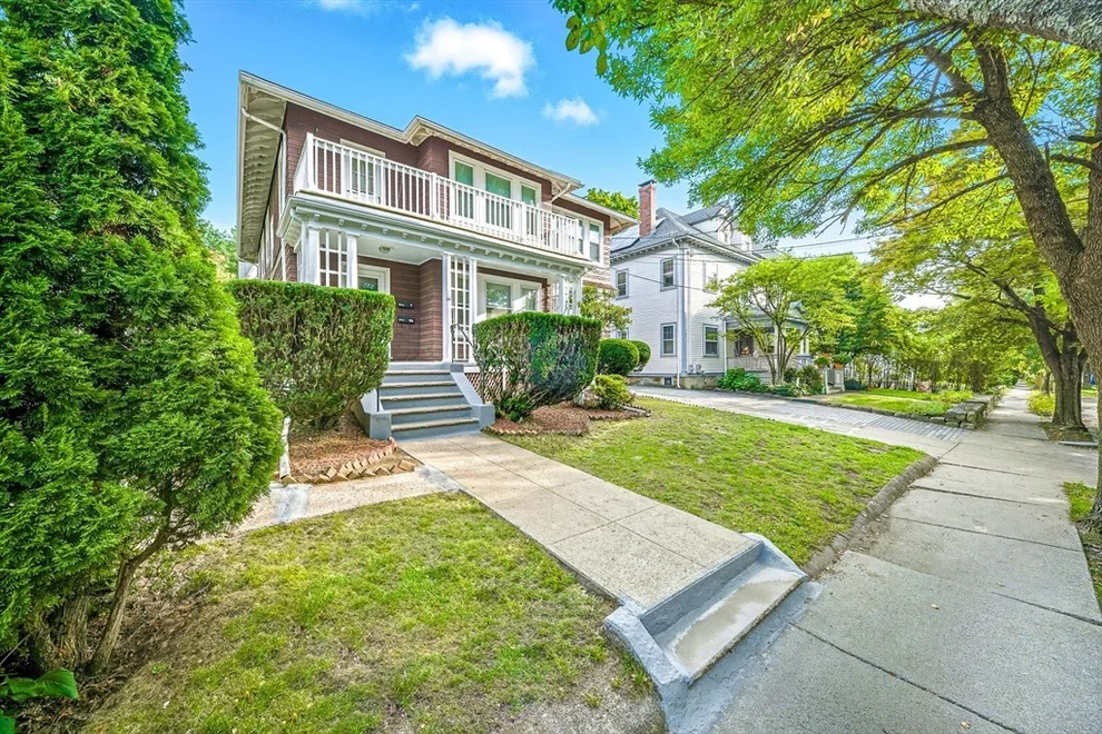 Unit for sale at 28 Verndale St, Brookline, MA 02446